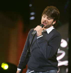 tose singing 3.